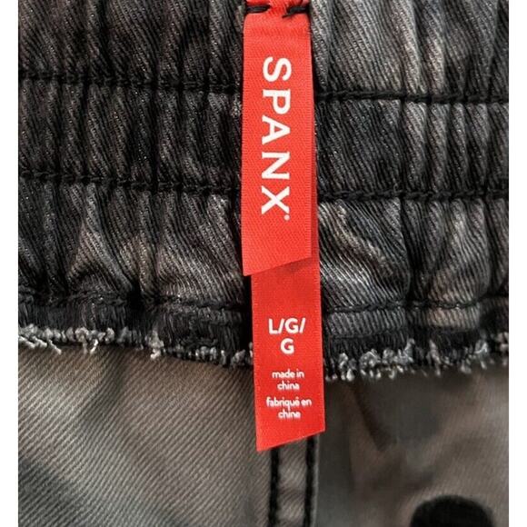 Spanx‎ Blackwash Camo Stretch Twill Cargo Jogger Women's Jogger Pants Size L/G - Picture 4 of 6